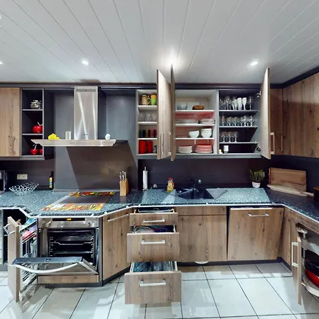 Am Rande Von Dresden Fuer Bis Zu 11 Personen - Willkommen In Der Toscana Villa