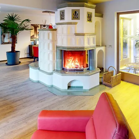 Villa Am Rande Von Dresden Fuer Bis Zu 11 Personen - Willkommen In Der Toscana Arnsdorf (Arnsdorf, Bautzen)