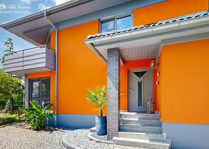 Am Rande Von Dresden Fuer Bis Zu 11 Personen - Willkommen In Der Toscana Villa *