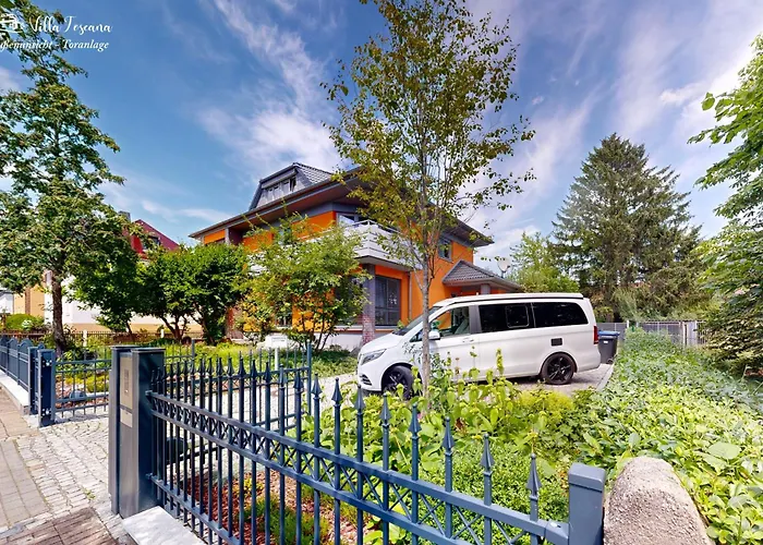 Am Rande Von Dresden Fuer Bis Zu 11 Personen - Willkommen In Der Toscana Arnsdorf (Arnsdorf, Bautzen)