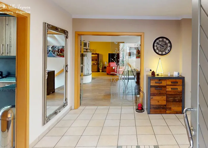 Villa Am Rande Von Dresden Fuer Bis Zu 11 Personen - Willkommen In Der Toscana Arnsdorf (Arnsdorf, Bautzen)