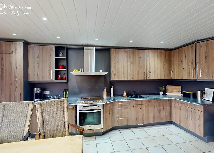 Villa Am Rande Von Dresden Fuer Bis Zu 11 Personen - Willkommen In Der Toscana *