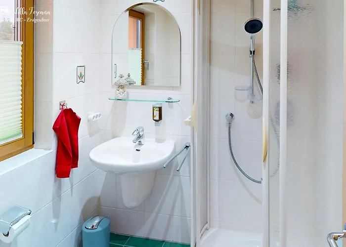 Am Rande Von Dresden Fuer Bis Zu 11 Personen - Willkommen In Der Toscana Villa