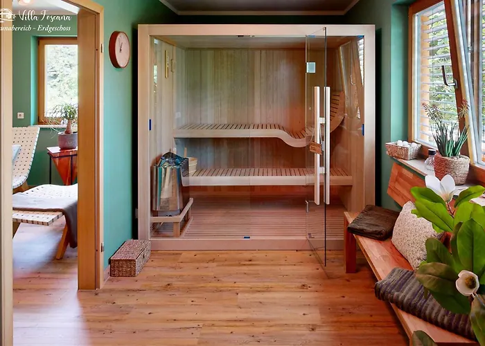 Am Rande Von Dresden Fuer Bis Zu 11 Personen - Willkommen In Der Toscana Villa Arnsdorf (Arnsdorf, Bautzen)