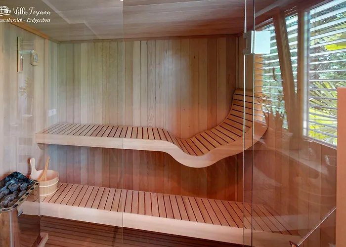 Villa Am Rande Von Dresden Fuer Bis Zu 11 Personen - Willkommen In Der Toscana Arnsdorf (Arnsdorf, Bautzen)