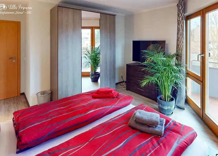 Am Rande Von Dresden Fuer Bis Zu 11 Personen - Willkommen In Der Toscana Villa *